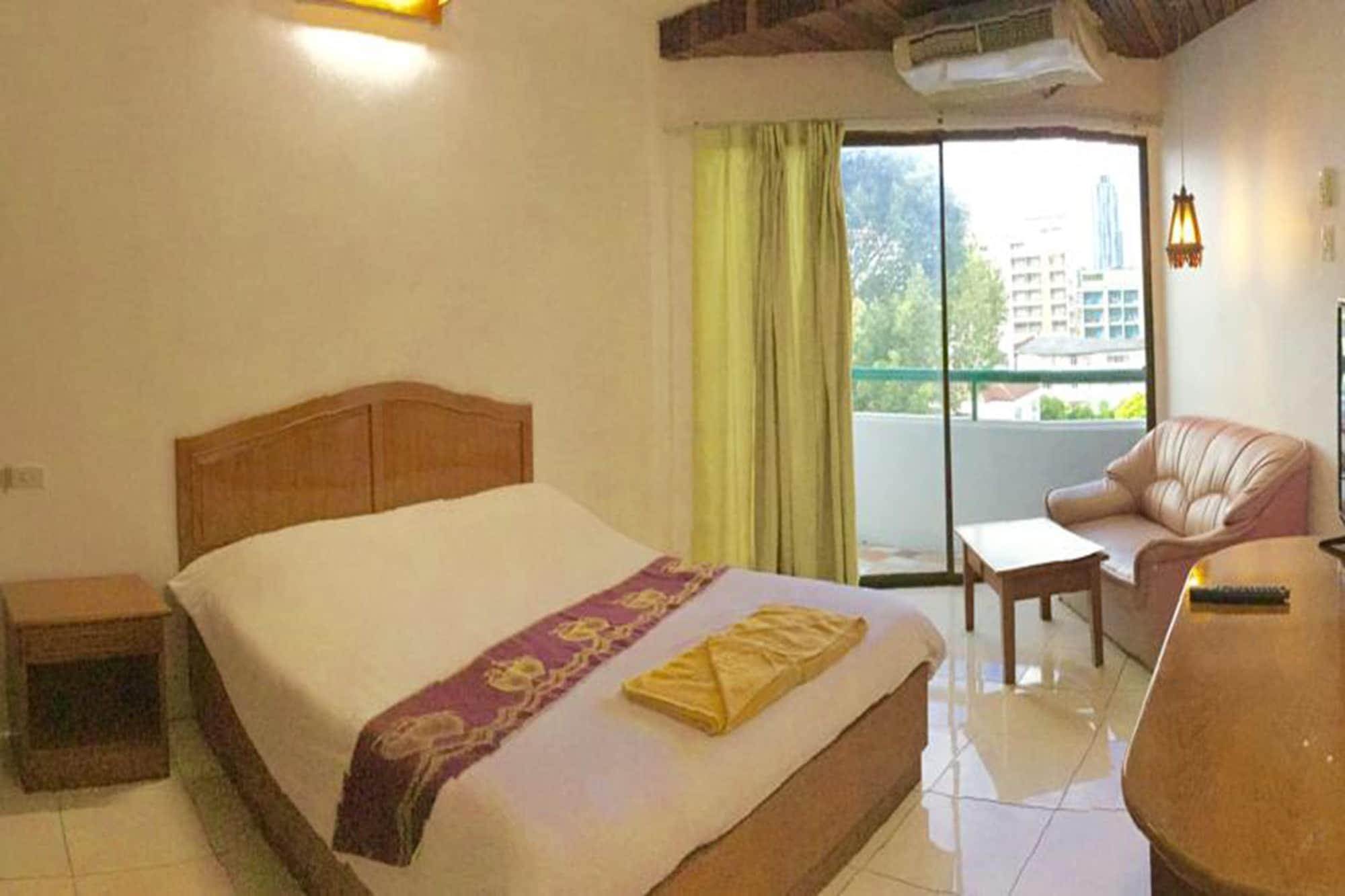 Arcadia Mansion Hotel Pattaya Exterior photo