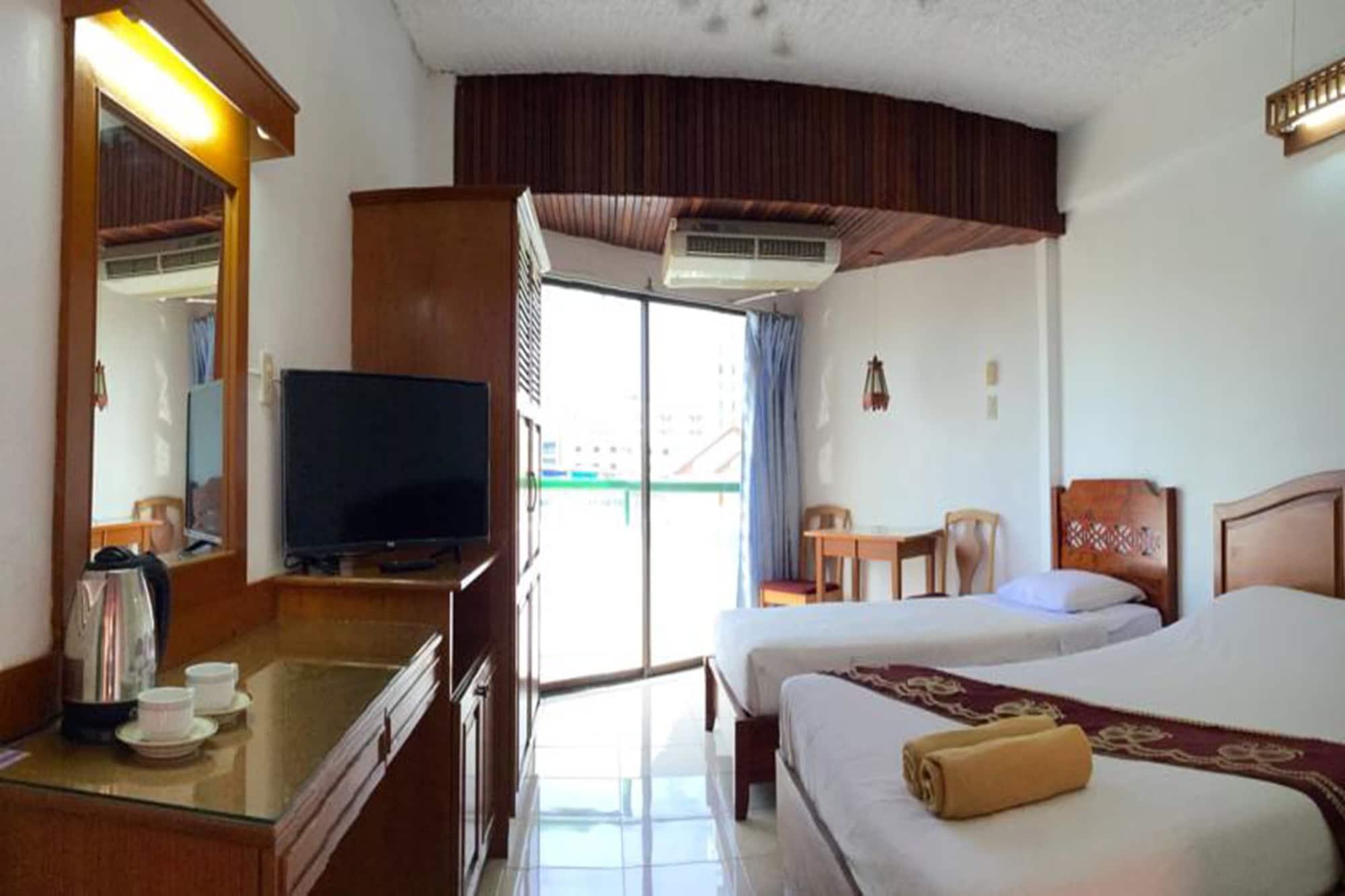 Arcadia Mansion Hotel Pattaya Exterior photo